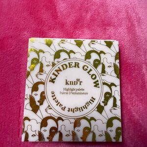 Kinder Glow Highlight Palette - Gold and White